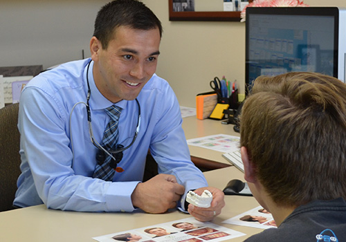 dr-okuda-in-procedure-consultation