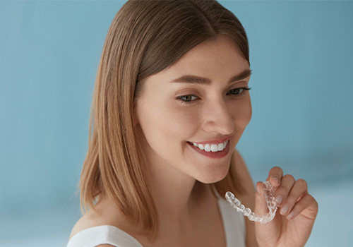 procedure-pick-up-new-aligner-invisalign